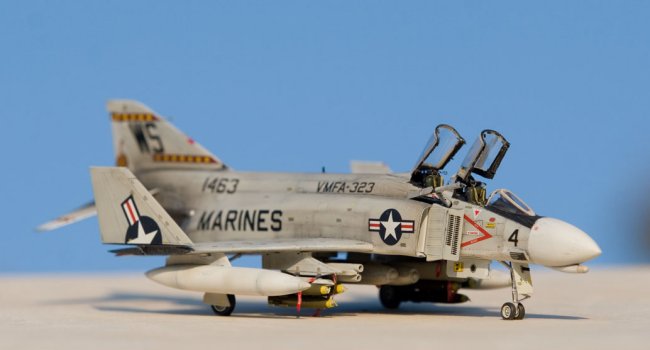 ファファファページ 1/72 Hasegawa VMFA323 F-4B by sentry30