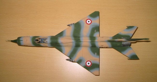 アカデミー1/48「MiG-21」完成品 アカデミー1/48「MiG-21」完成品