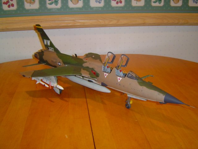 F-105G by Frank Mitchell (Trumpeter 1/32)