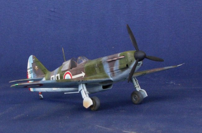 1/72 Hasegawa Dewoitine D-520 by Eric Bade