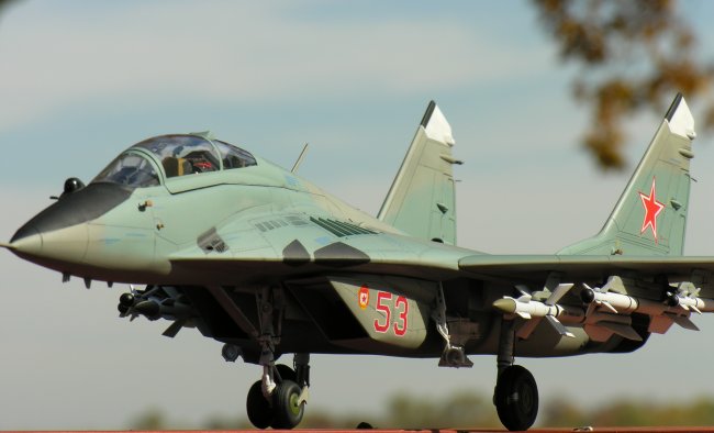1/32 Revell MIG-29UB by Jeffry Hutama