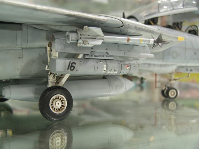 F-14B Tomcat Great Wall Hobby L4828 1:48
