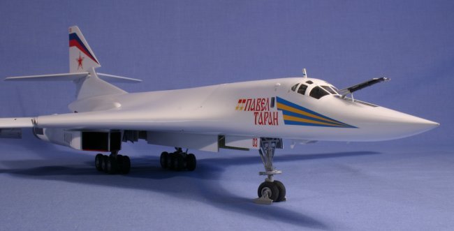 1/72 Trumpeter Tu-160 Blackjack by Ken Duffey 1/72 Trumpeter Tu-160 Blackjack by Ken Duffey