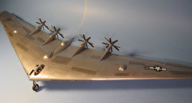 1/72 AMT XB-35 Flying Wing Bomber by Terry Chan 1/72 AMT XB-35 Flying Wing Bomber by Terry Chan