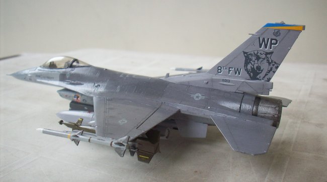 1/72 Academy F-16CG Block 40 by Chuang Xue Qian 1/72 Academy F-16CG Block 40 by Chuang Xue Qian