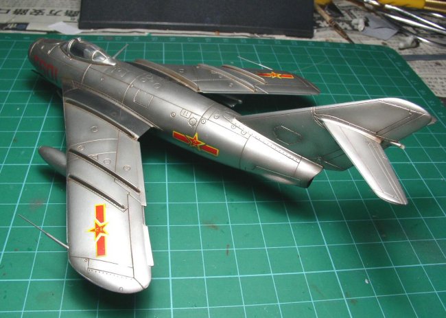 1/72 Dragon MiG-17(Jian-5) by Yufei Mao