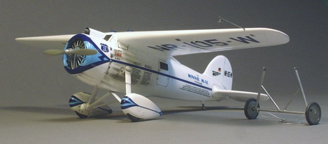 AMT 1/48 Winnie Mae Lockheed Vega  *Vintage* Plastic Kit  Open Box Md220 