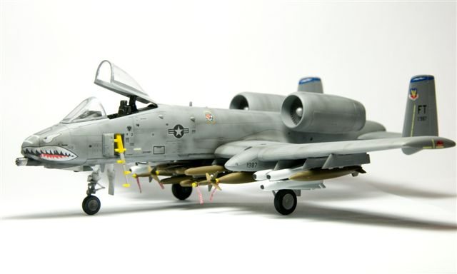 Academy #12453 Plastic Model Kit 1/72 A-10A Thunderbolt II Toys 4 U 7777 /Item# G4W8B-48Q53334 